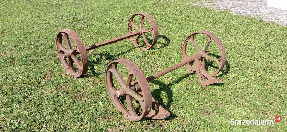 Oś ośka koła żelazne żelaźniak zabytkowe stare łódzkie Sieradz