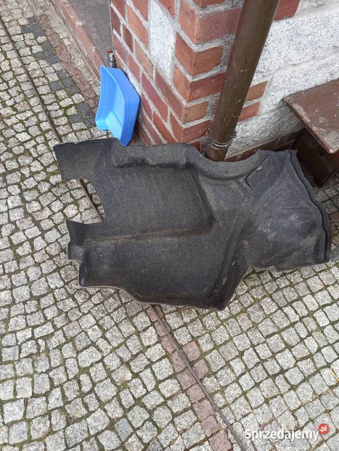 Tapicerka bagażnika mercedes w124 Gliwice sprzedam