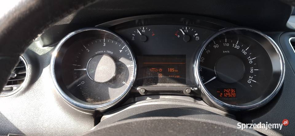 Peugeot 5008 7 osobowyskóra 5008
