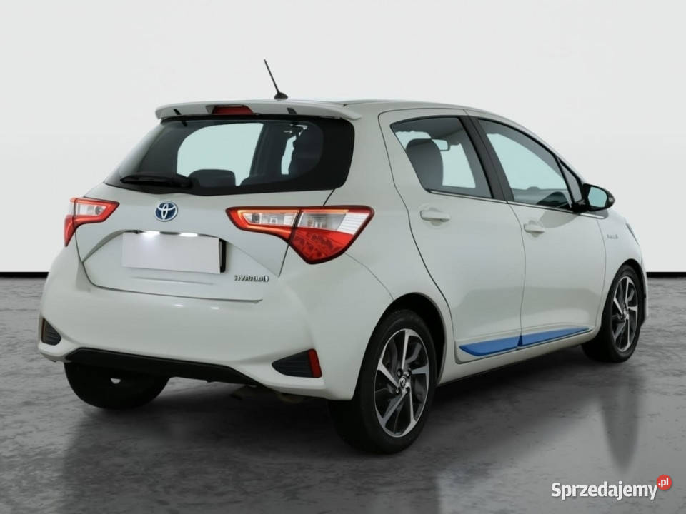 Toyota Yaris 15 Hybrid kamera cofania Piaseczno
