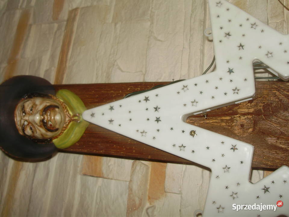 Gipsowe maski PRL dziś już unikaty