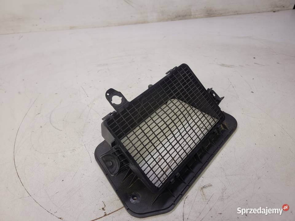 WLOT DOLOT POWIETRZA AUDI A4 B9 A5 8W1819904A Przystajń
