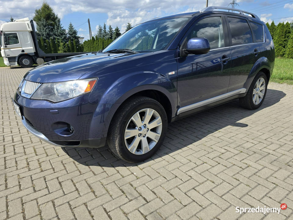 Mitsubishi Outlander 24benz AutomatNapęd benzyna