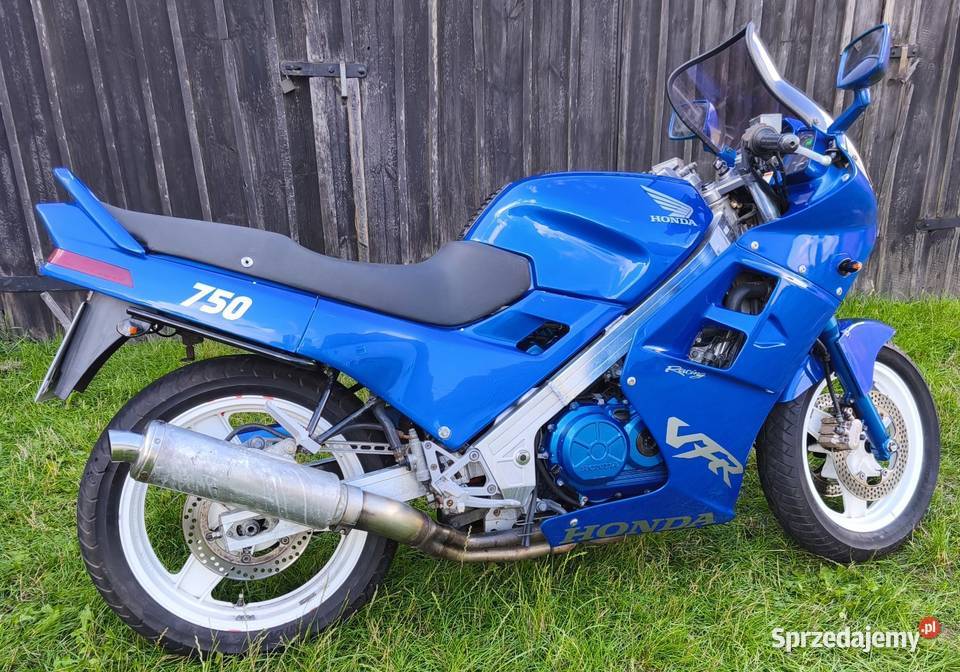 Honda VFR 750 F RC24 V4 1990r turystyczny Motoryzacja Brusy