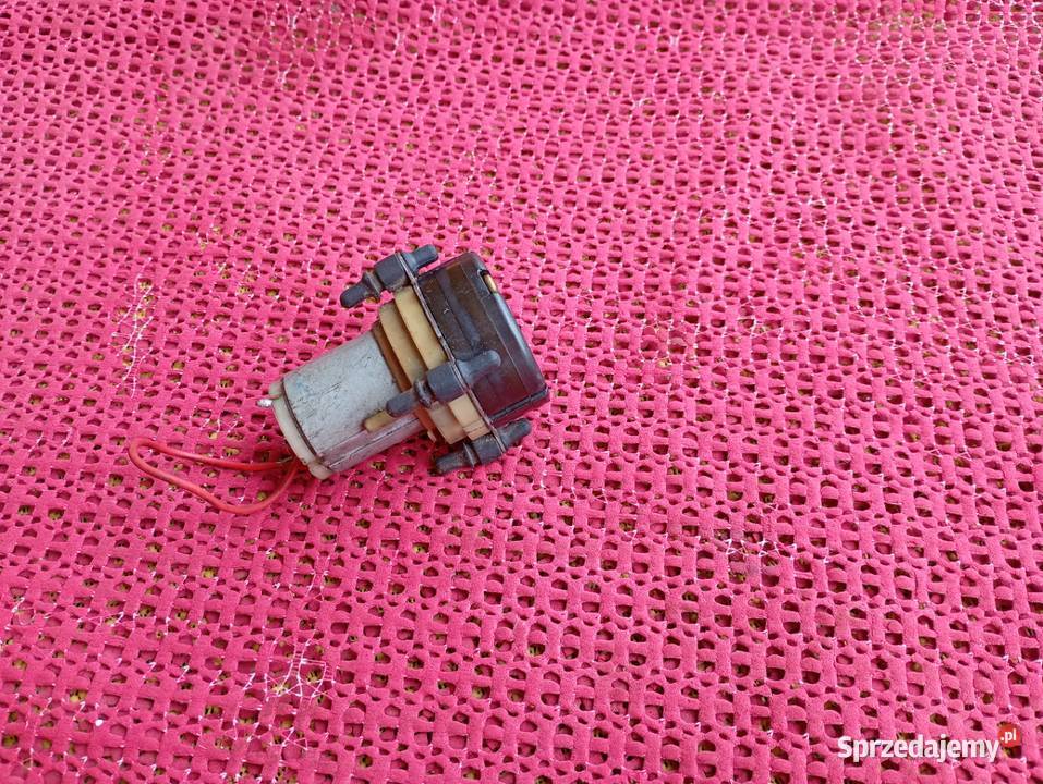 Pompka pneumatyczna centralnego zamka VW Audi Żywiec