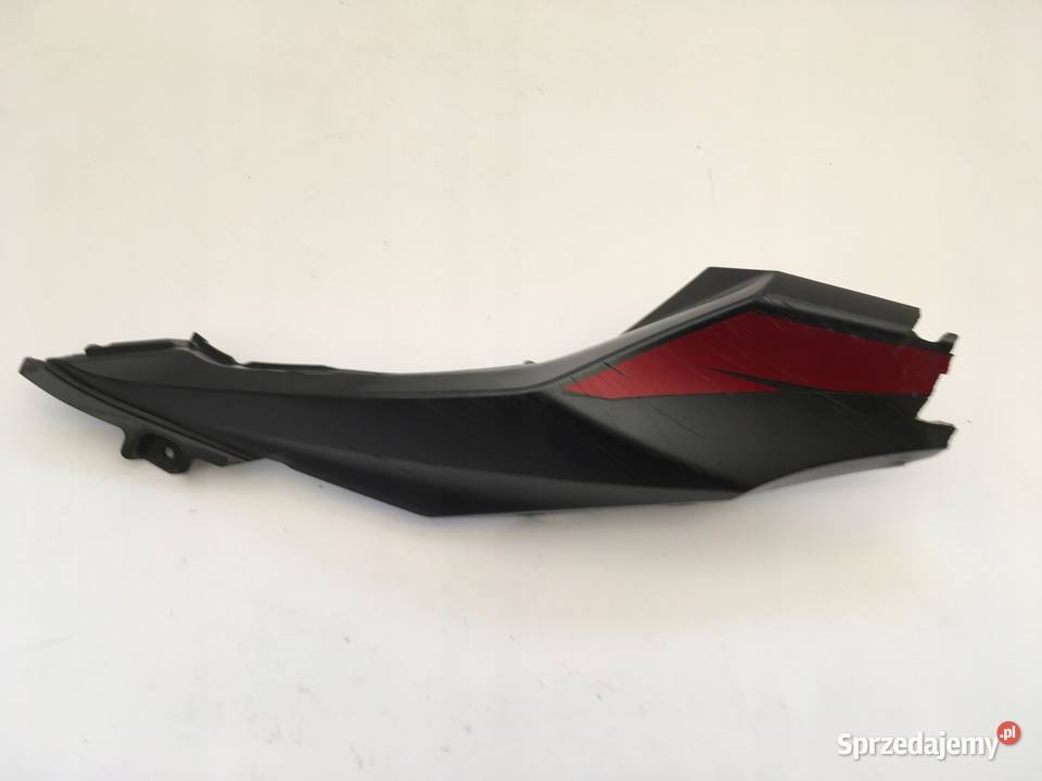 SUZUKI GSXR 1000 17 Owiewka tył Ogon Zadupek L Łobżenica