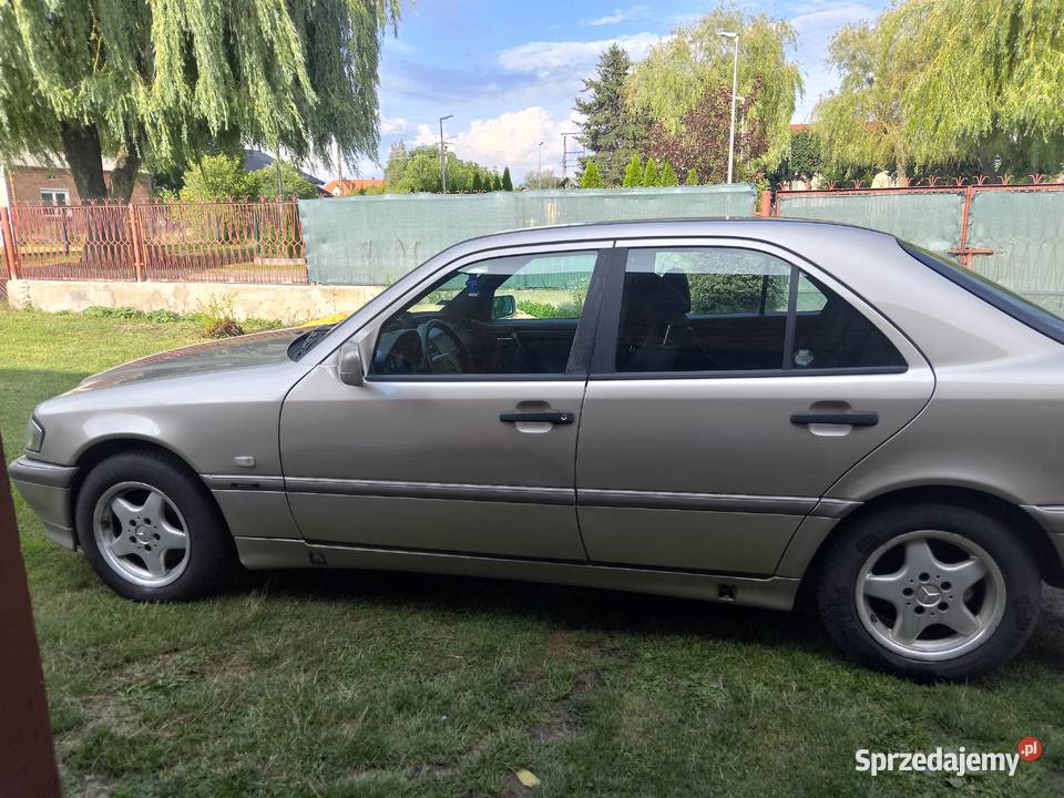 Mercedes c klasa w 202 łódzkie Wola Krzysztoporska