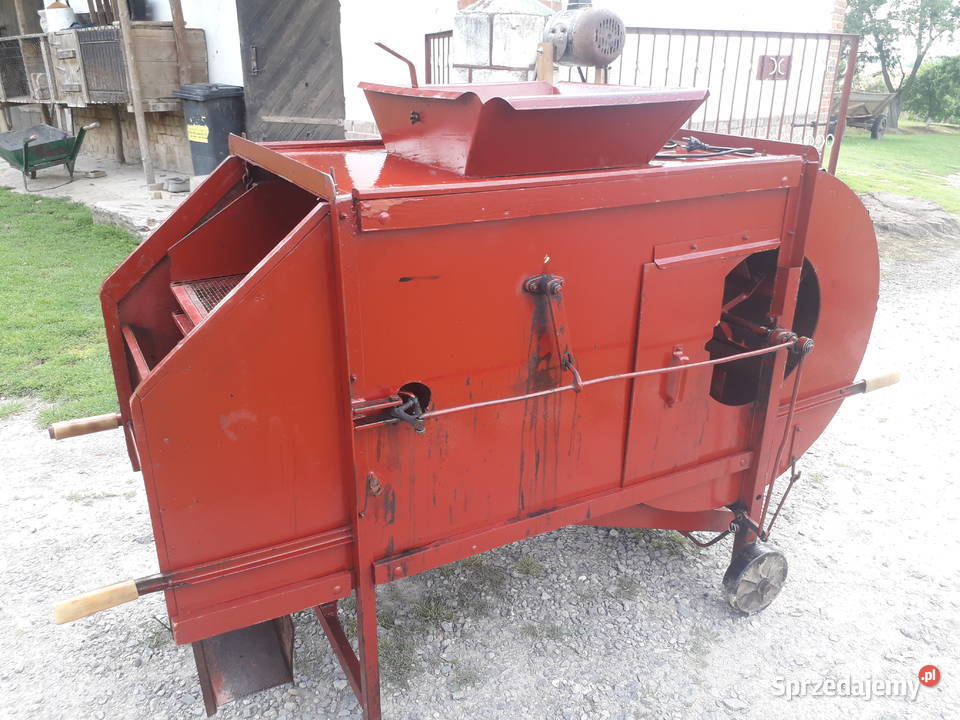Wialnia M305 metalowe z silnikiem młynek stan Izbica sprzedam