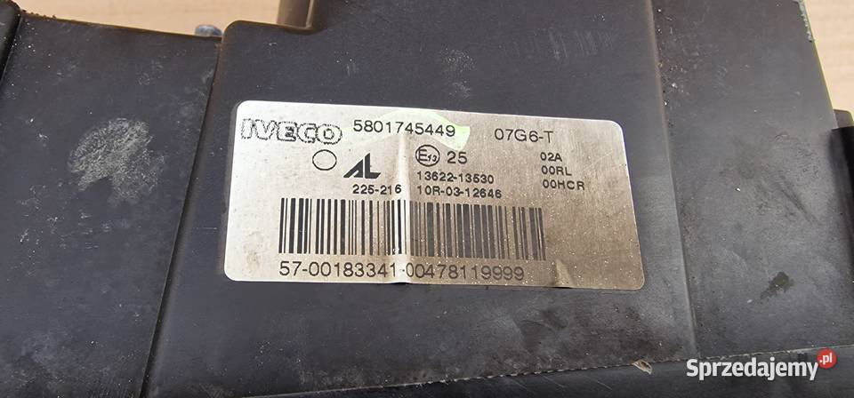 STRALIS EUROCARGO REFLEKTOR LED LEWY LAMPA LEWA Bieleń sprzedam