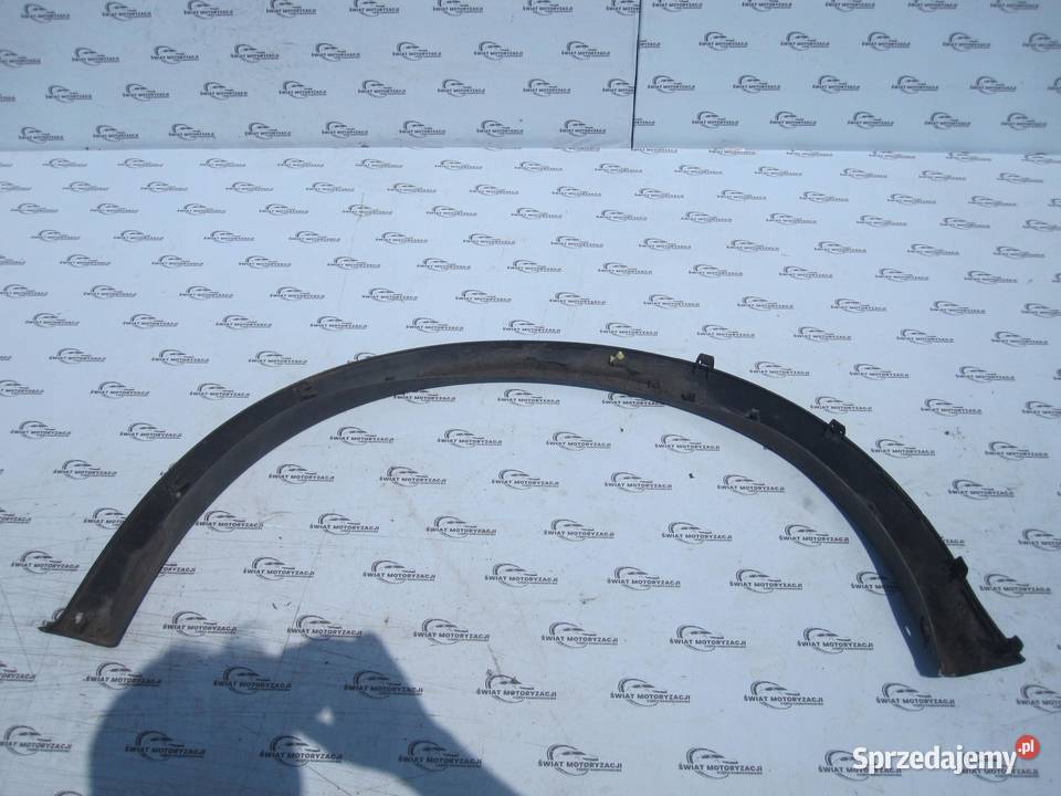 NISSAN JUKE 11r listwa błotnika lewa przód 63861