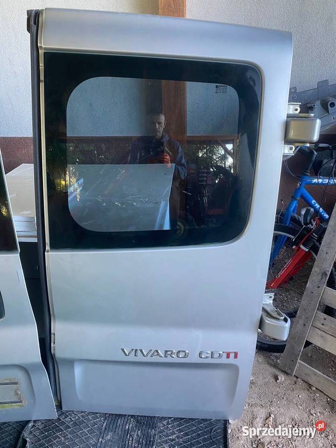 Tylne kompletne drzwi Vivaro Trafic Primastar Drzwi Mostki