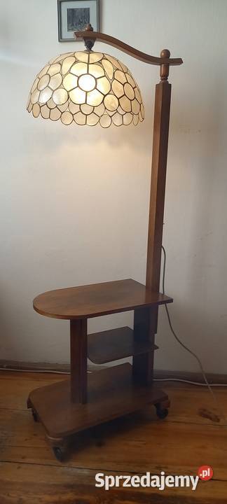 Lampa podłogowa w stylu Art Deco na kółkach