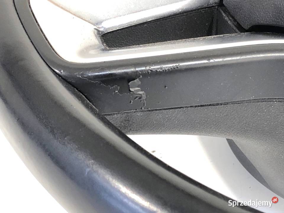 KIEROWNICA Z PODUSZKĄ MERCEDES C218 1117