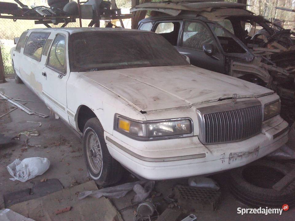 Lincoln Town Car Limuzyna 9osób długa 9m ślubny