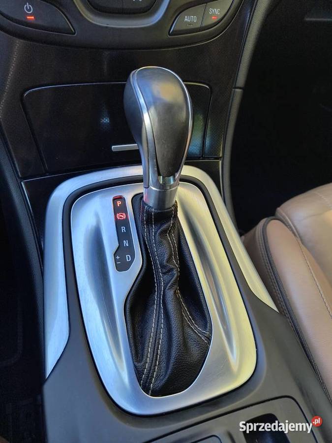 Opel Insignia Sports Toure Grzane wentylowane centralny zamek łódzkie Skierniewice
