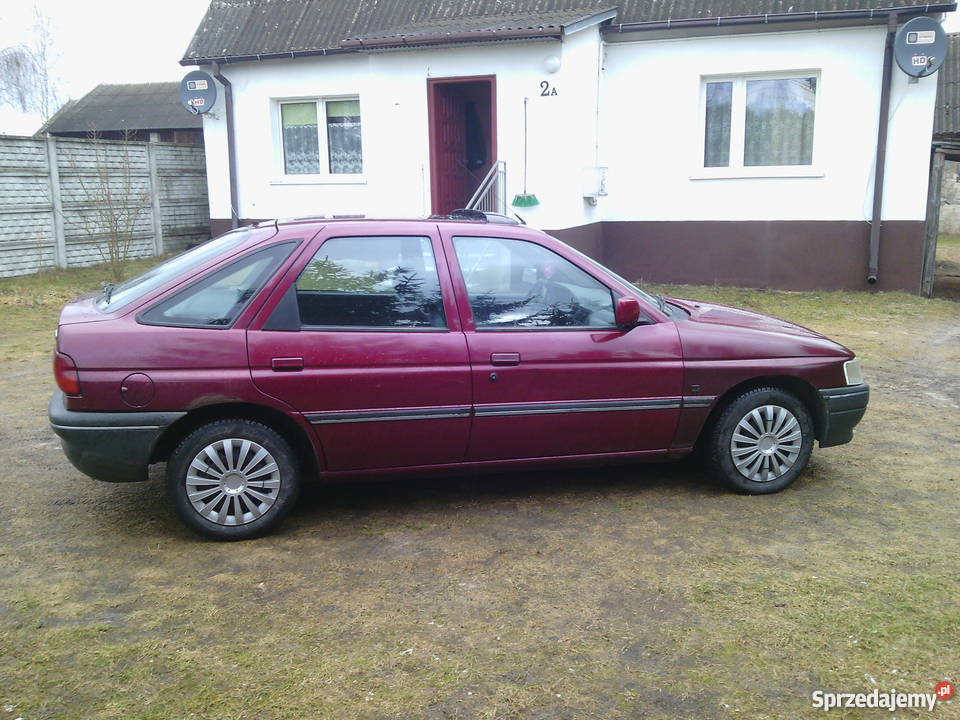 Ford Escort CLX 18 szyberdach