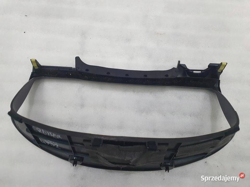 RAMKA OSŁONA LICZNIKA TOYOTA LAND CRUISER 120