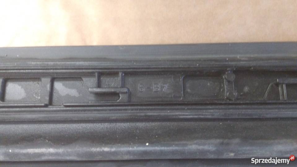 Listwa Audi a4 b6 B7 prawy tył listwy boczne Karoseria Części Stalowa Wola