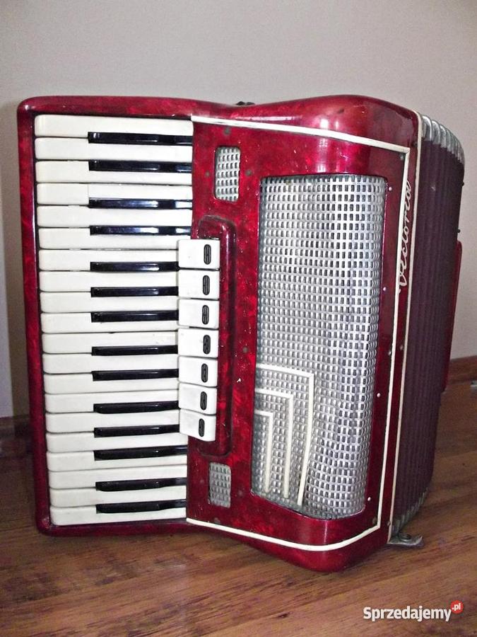 Akordeon Viktoria z lat 40 stych Bielawa