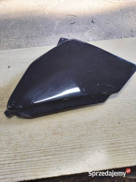 Boczek plastikowy lewy Honda CB 450s Łubno