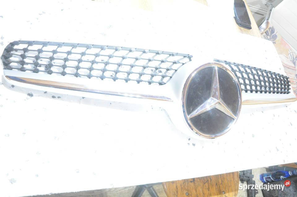 MercedesBenz C W205 Coupe gril atrapa