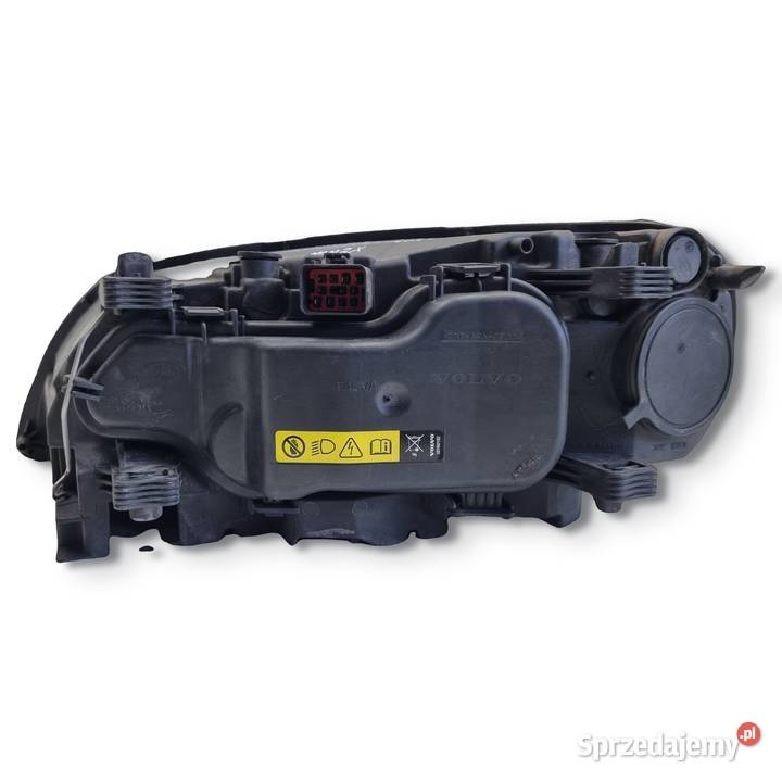 PRZEDNIA LAMPA PRAWA PRZEDNI REFLEKTOR Volvo V70 Chełm