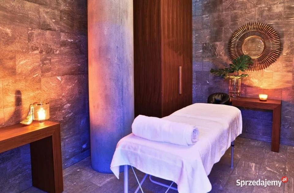 Sprzedam pobyt w wierzowcu Złota 44