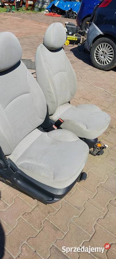Fotele przód Fiat Stilo 5D Fotele i kanapy Szczecin sprzedam
