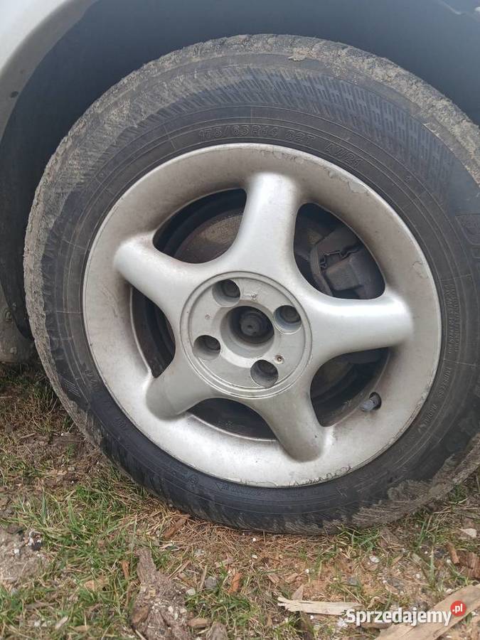 Toyota Yaris Verso 13 benzyna klima szary