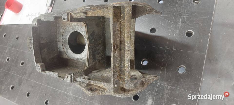 CZ 175 350 obudowa filtra airbox puszka
