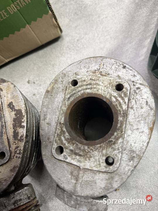 Cylinder głowica silnik komar s38 rys motorynka Cylindry, głowice, pierścienie świętokrzyskie Kielce