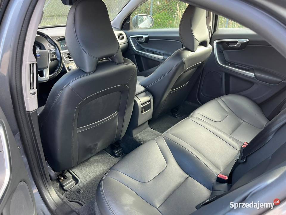 VOLVO S60 LIFT 20 T5 245 2015r SUPER STAN Białystok