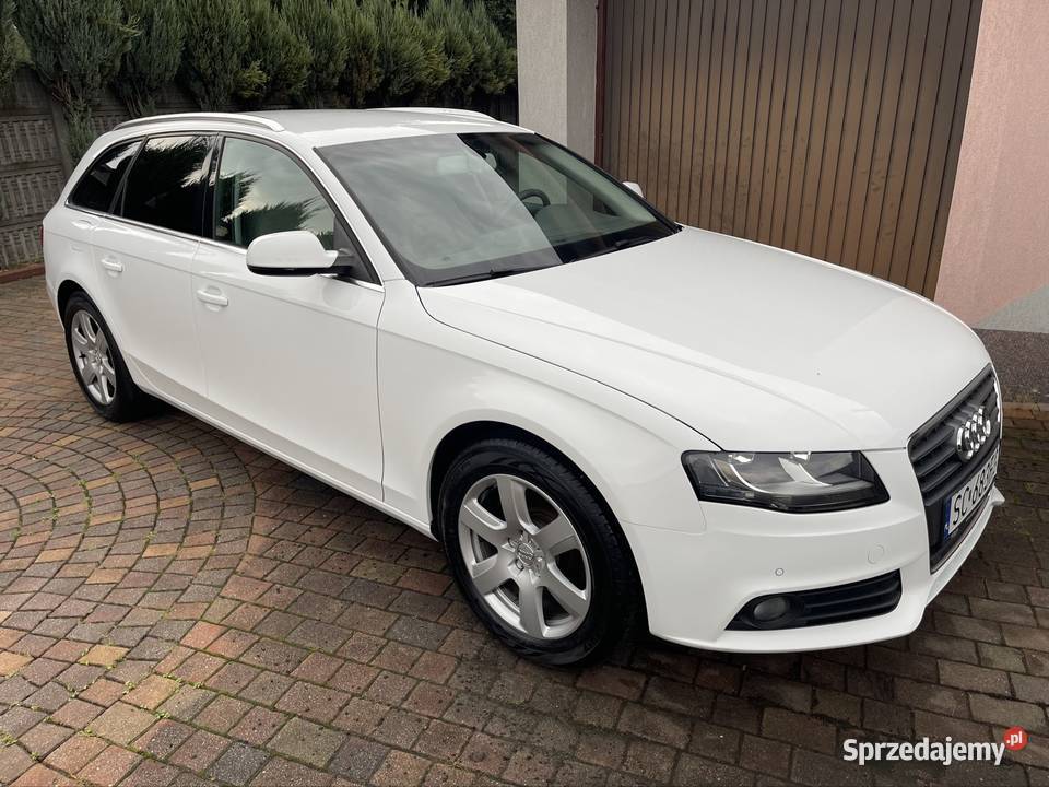 Audi a4 b8 kombi benzyna 6 bieg Alu klima grzane śląskie Częstochowa sprzedam