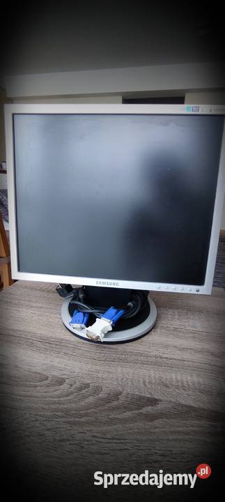 Tani komputer z monitorem studenta ucznia do Bochnia