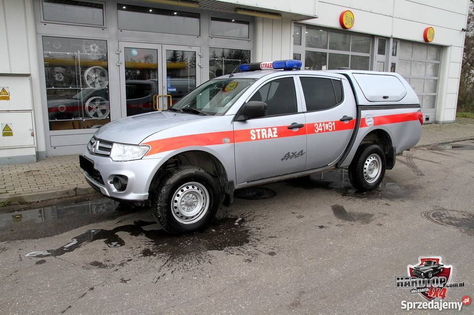 Mitsubishi L200 Zabudowa Hardtop 19 osobowe Karoseria Pasłęk