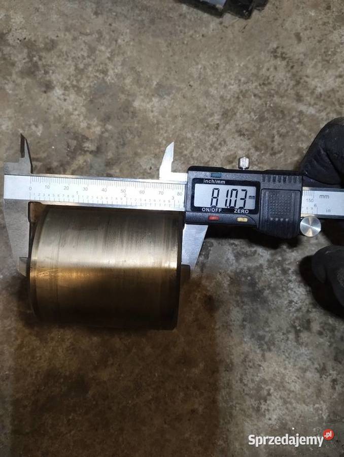 Tuleja brąz 75x60x81