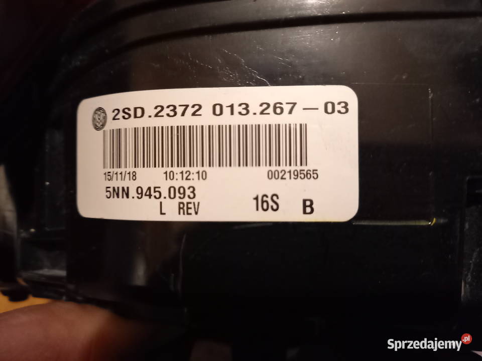 vw Tiguan II 2 5nn945093 lampa lewa tylnia Przemyśl