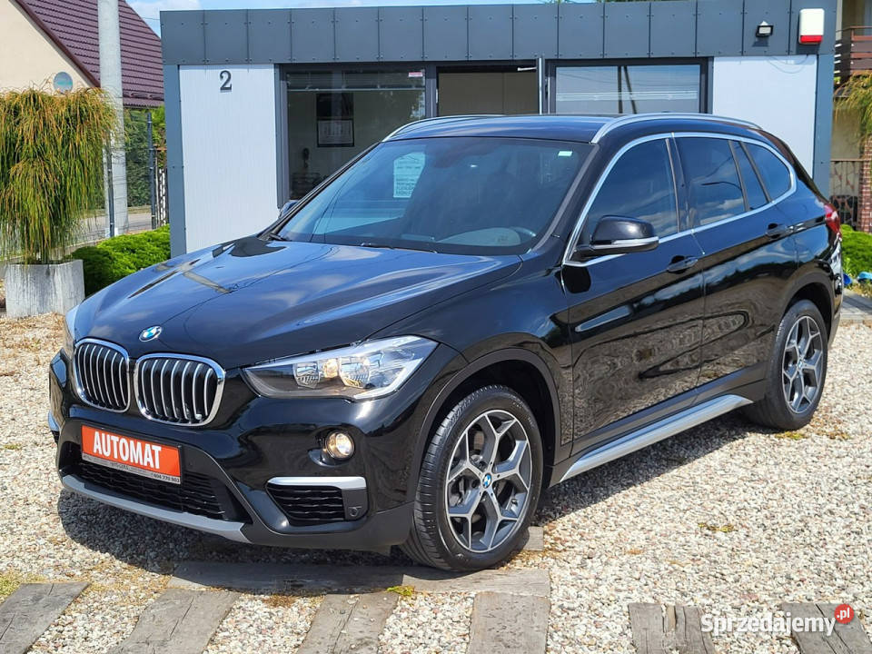 BMW X1 automatskóryaluparktroniksuper stan II światła przeciwmgielne Dąbrowa