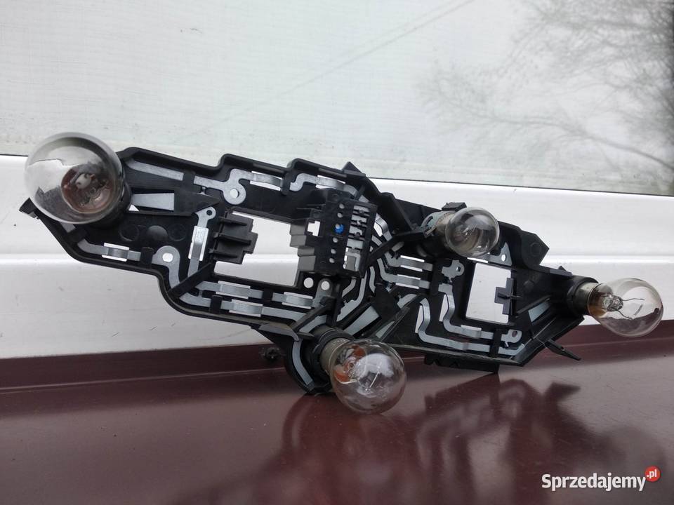 Peugeot 307 HB hatchback przedlift wkład oprawka Sieradz