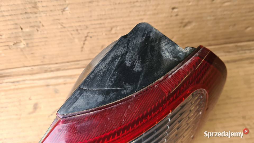 Subaru Legacy 3 BH5 lampa lampy tylne tył kombi