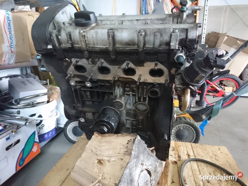 Silnik na części VW Golf 14 AXP 2001 głowica Goleniów
