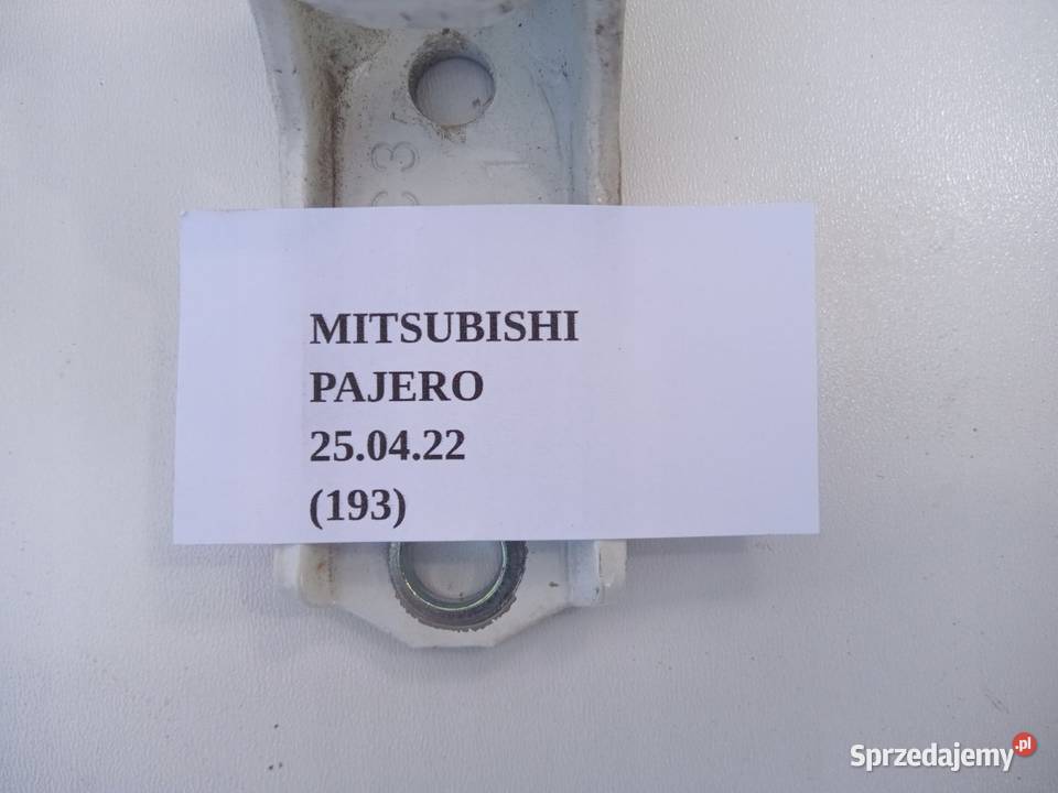 ZAWIAS DRZWI PRAWY TYŁ MITSUBISHI PAJERO SPORT