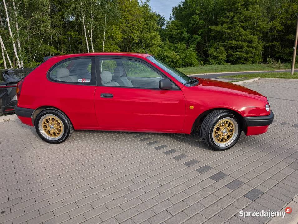 Toyota Corolla 14 bez rdzy nowe opony benzyna Lubin