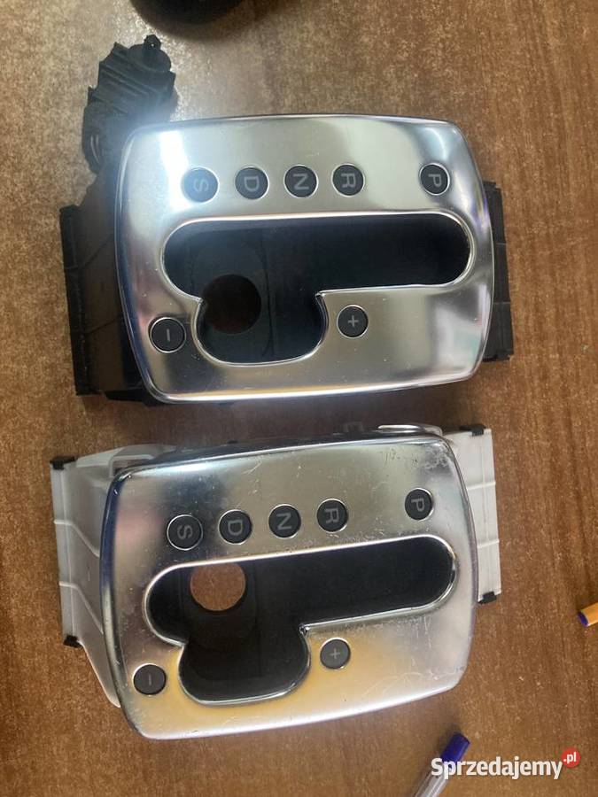 NAKŁADKA ZMIANY BIEGÓW AUDI A8 4E1713111b osobowe wielkopolskie Rakoniewice