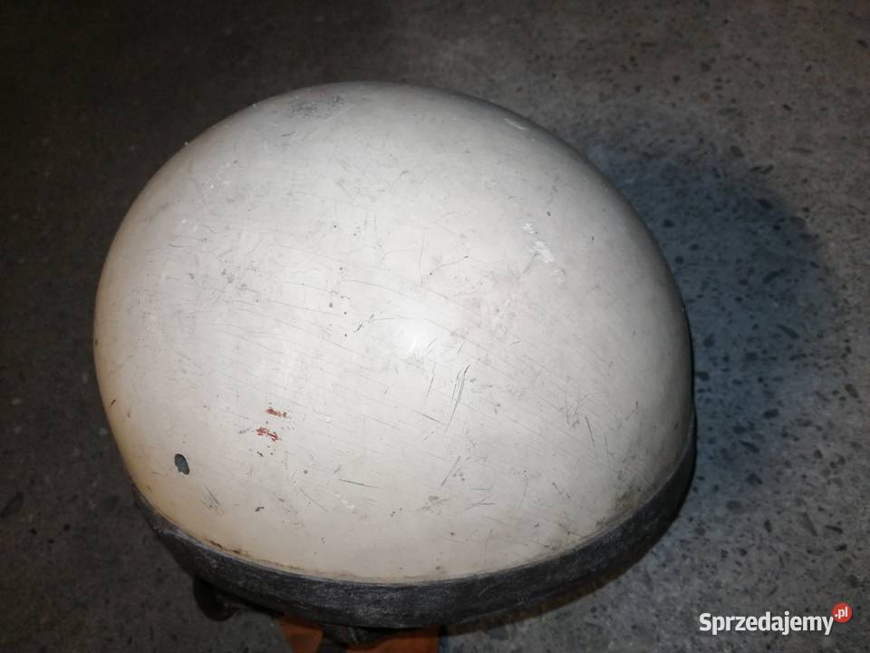 2x Stary kask motocyklowy orzeszek z daszkiem Kraków