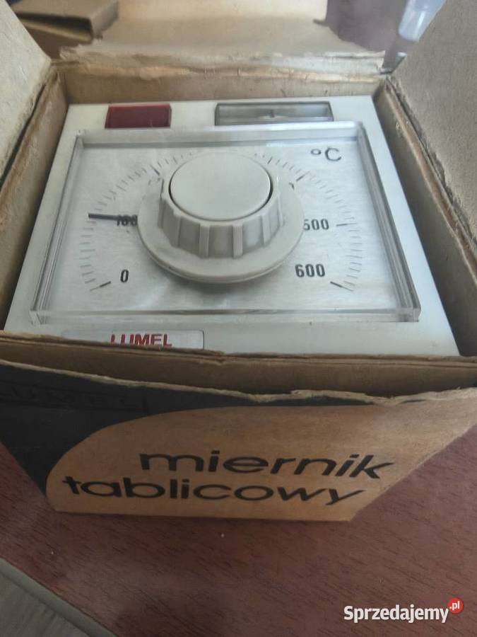 analogowy tablicowy regulator temperatury RE52 Pozostałe Nowy Kazanów
