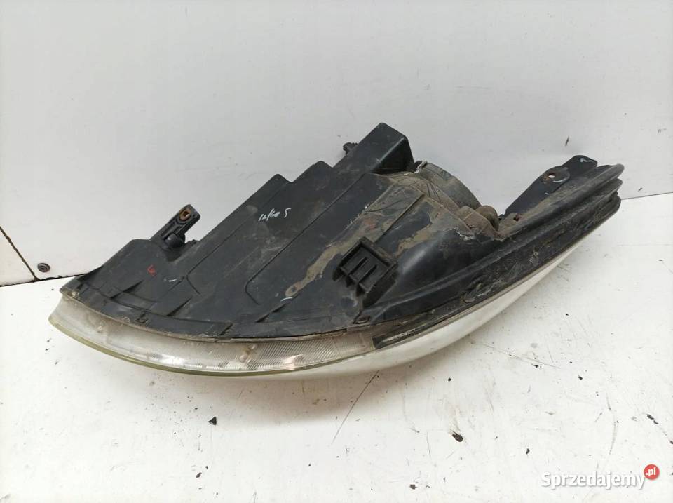 LAMPA PRZÓD PRAWA EUROPA Hyundai i10 I 20082013