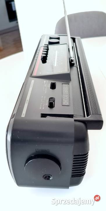 Radiomagnetofon Boombox HITACHI TRK 640 E z Leszno sprzedam