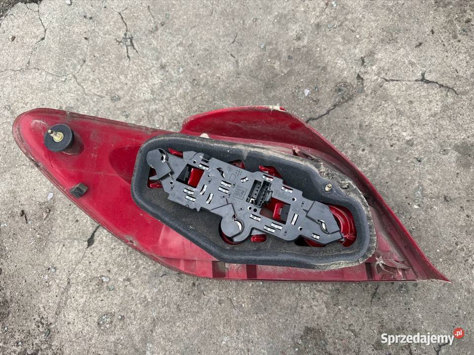Lampa tył lewa Peugeot 307 HB 5D osobowe Ostrów Wielkopolski
