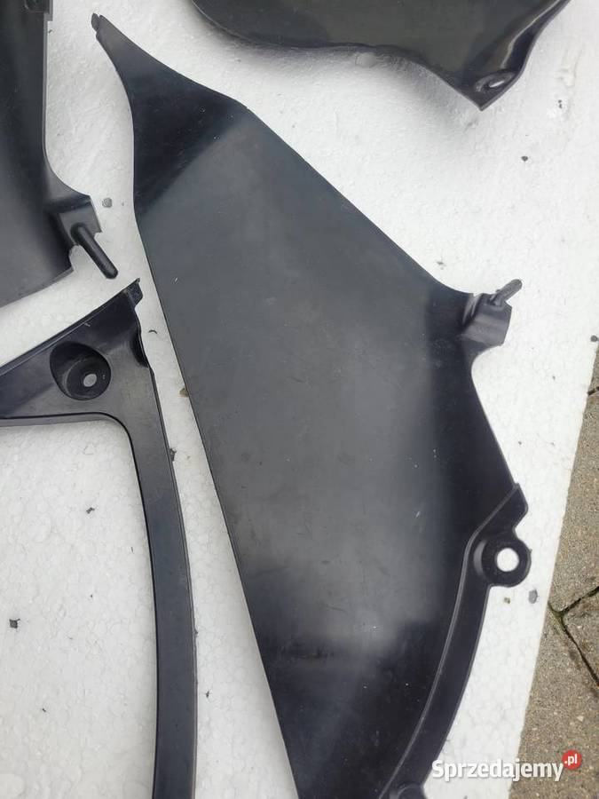 SUZUKI GSXR GSXR 600 750 K8 K9 plastik Nowy Tomyśl
